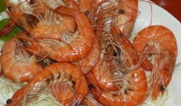 吃瓜吃虾吃蛤容易过敏吗,吃瓜吃虾吃蛤需谨慎