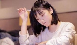 沈月看小叶吃瓜,意外引发网友热议