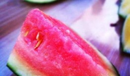 山东小伙吃瓜视频,一场接地气的乡村美食盛宴