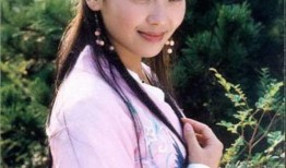 阿朱新春特辑吃瓜,揭秘娱乐圈吃瓜盛宴背后的故事