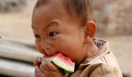 表示吃瓜的网名男孩,揭秘“吃瓜男孩”的网名背后故事